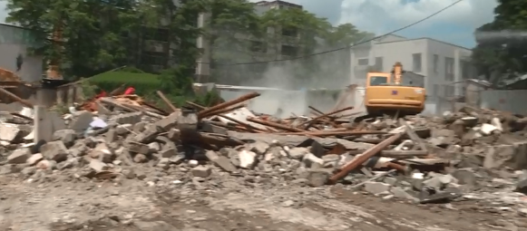 澄海區強力整治違規建筑 拆除7.336畝違規建筑物，涉及29戶